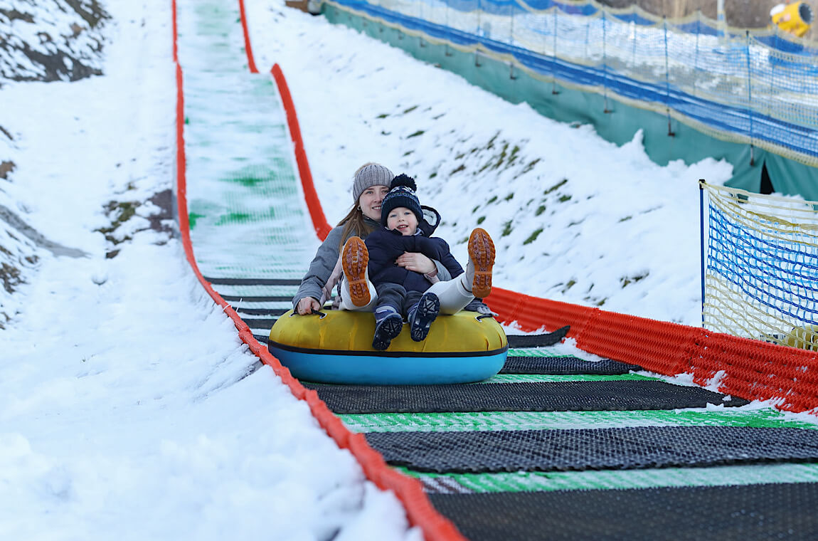 Зображення тюбінгу в Буковелі